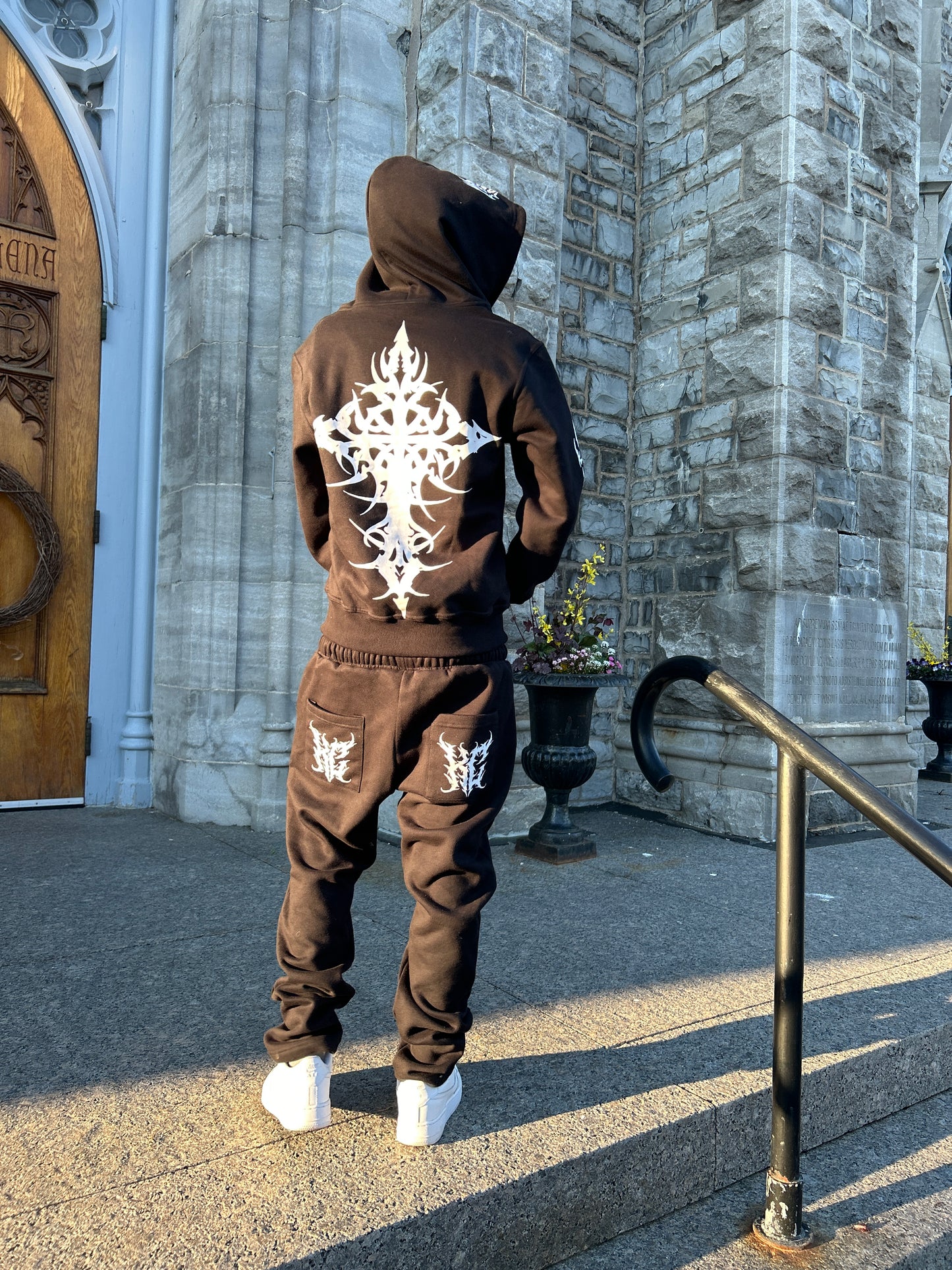 "Before Chaos" Zip-up Black